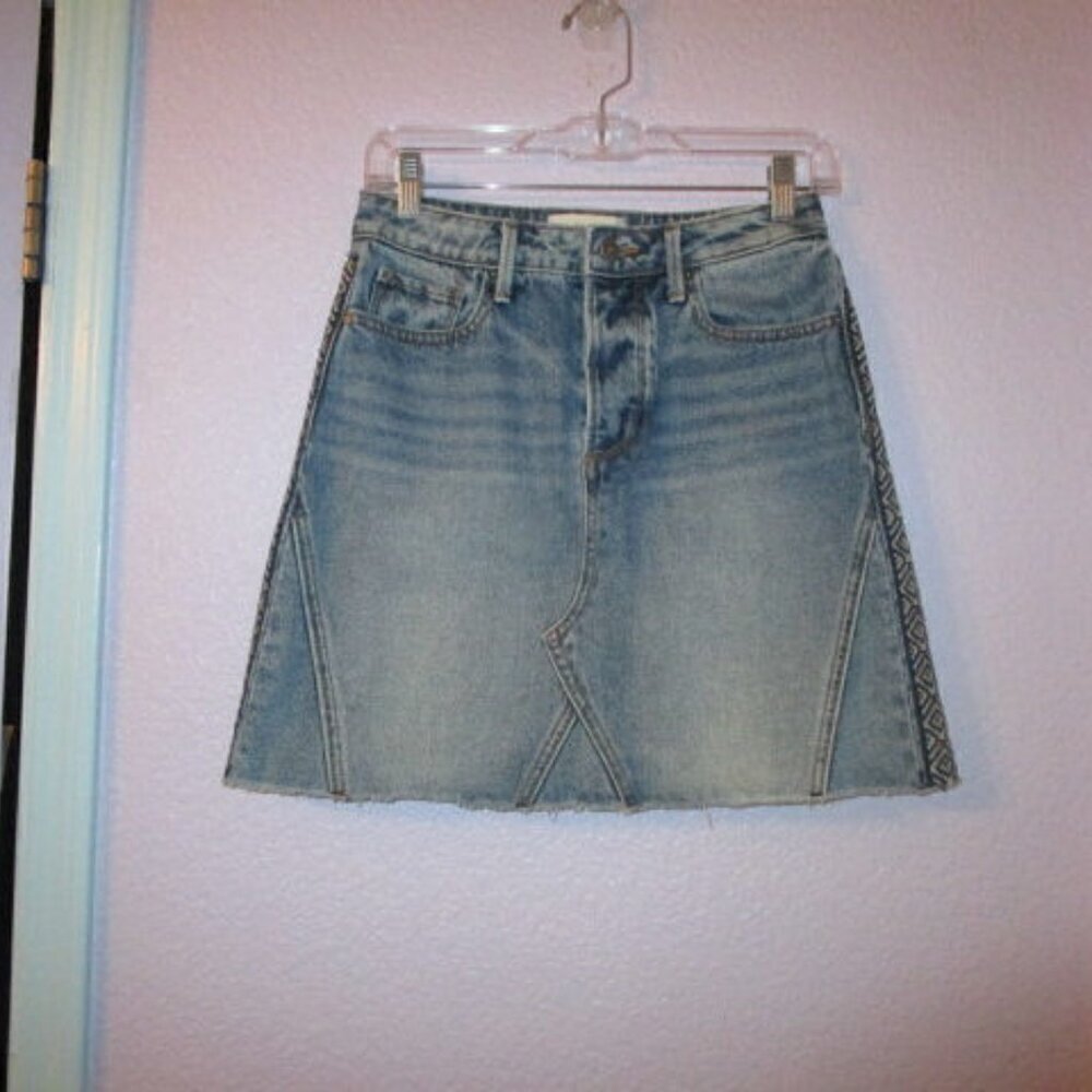 Driftwood Embroidered Denim Skirt Size 25 Western Boho Coastal Cowgirl Hippie